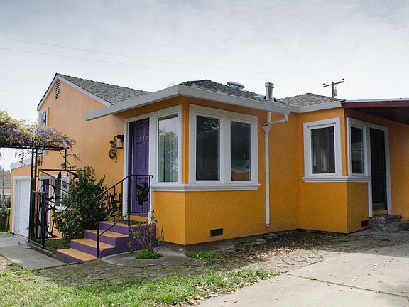 5th image of 317 Carey Ave