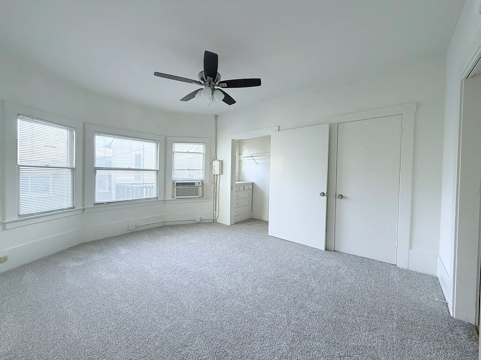 Studio, 450 sqft, $1,350 — Photo 1