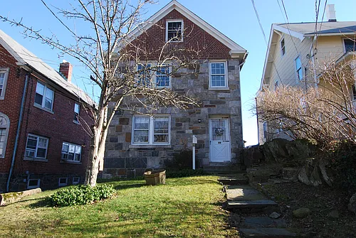23 Locust St #2 Photo 1 23 Locust St #2 Photo 1