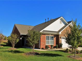 901 Queensbury Dr, Winston Salem, NC 27127