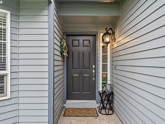 4th image of 18411 SE 36th Cir