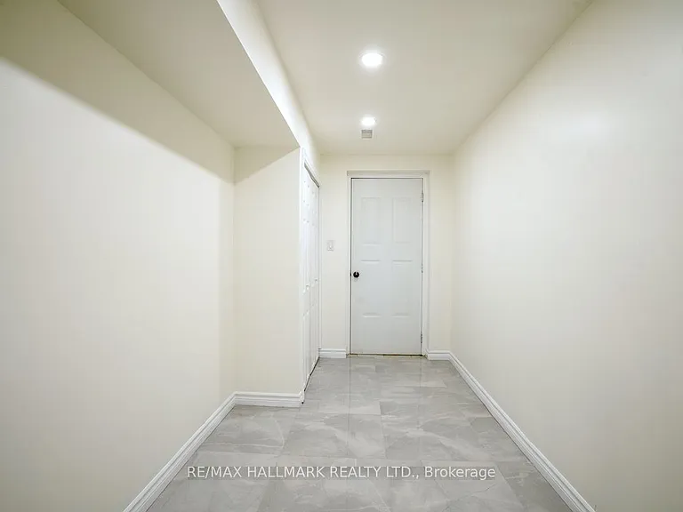 77 Wheelwright Dr #BASEMENT — Photo 12