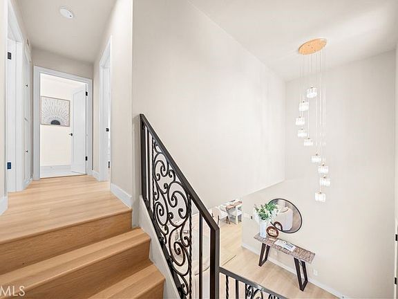 5th image of 24096 Hurst Dr