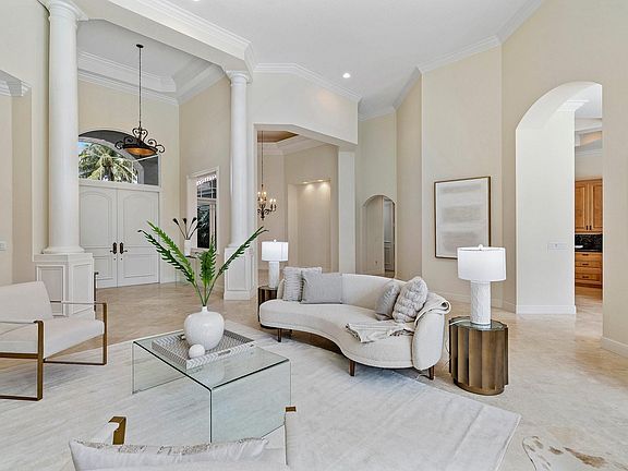 4th image of 10380 Golden Eagle Court