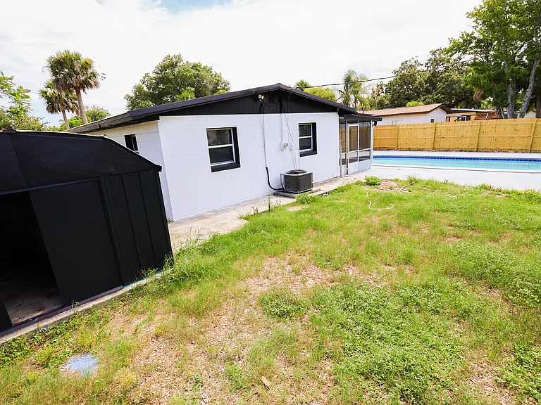 1810 Dixon Blvd — Photo 38