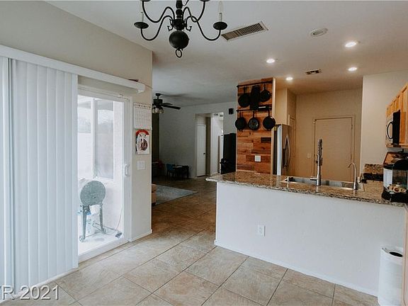 3rd image of 8017 Loma Del Ray St