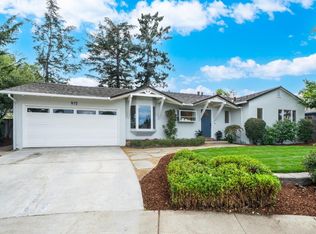 915 Plumtree Ln, Mountain View, CA 94040
