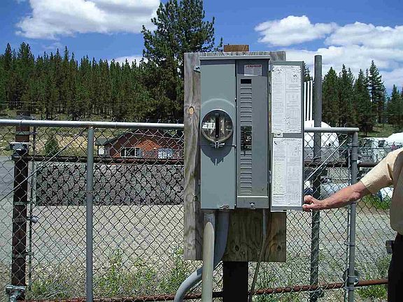 3rd image of 74452 Plumas Ave