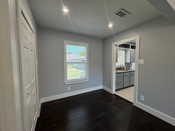 5th image of 2225 Tisinger Ave