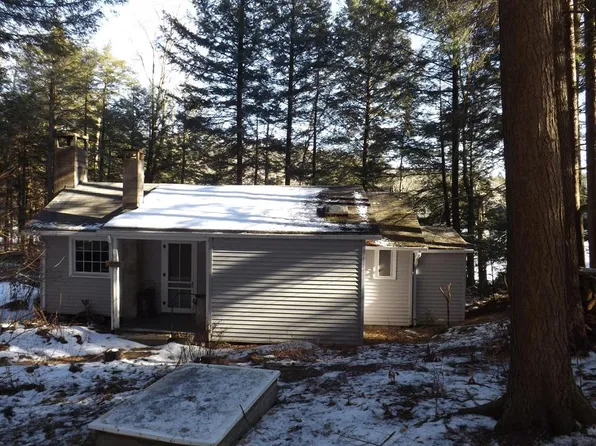 98 S Railroad Bed Ln, Muncy Valley, PA 17758
