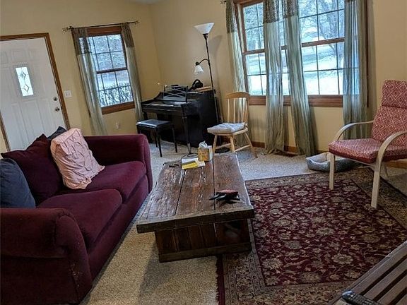 4th image of 138 Voyage Dr
