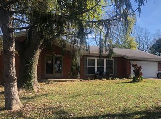 607 Scenic Dr, Harrodsburg, KY 40330