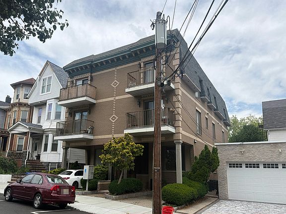 2nd image of 24 Fulton St APT 1B