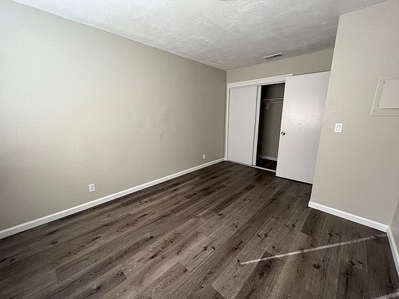 2nd image of 513 E Ridgecrest Blvd APT B