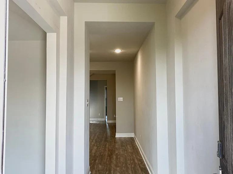 2258 Templin Ave — Photo 2