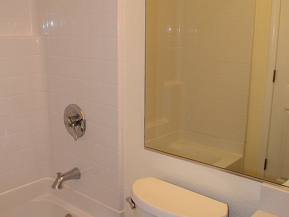 3rd image of 7445 Masters St
