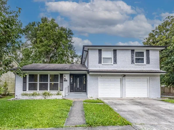 400 Westmeade Dr, Gretna, LA 70056