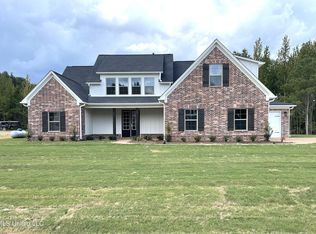 9092 Bennett Trl, Hernando, MS 38632