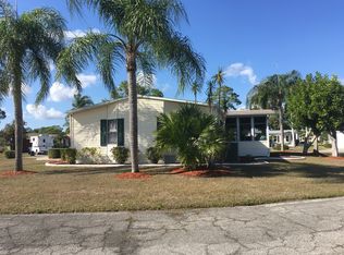 19500 Saddlebrook Ct, North Fort Myers, FL 33903