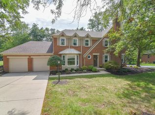 780 Huntersknoll Ln, Anderson Twp, OH 45230