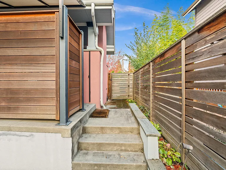 3455 NE Tillamook St — Photo 42