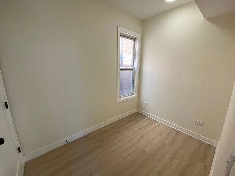 1322 W Ohio St #2R — Photo 5
