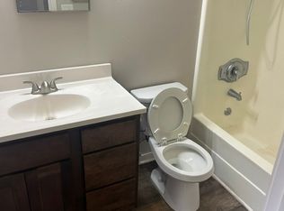 1940 E Donna St #5, Fremont, NE 68025