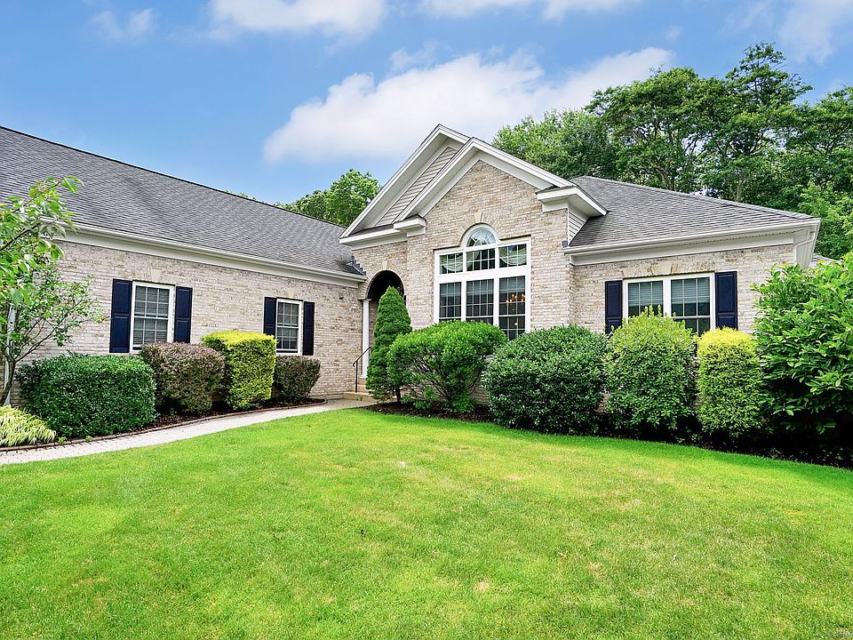 1st image of 36 Eagle Run #36