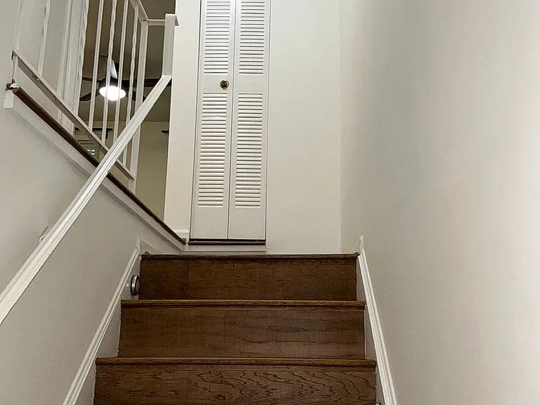 20520 Strath Haven Dr — Photo 12
