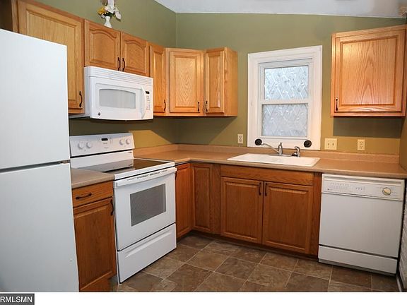 4th image of 51225 Amber Ave