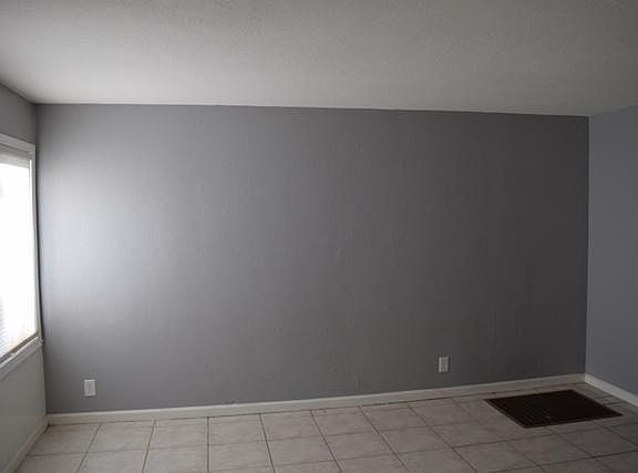 5th image of 691 El Camino Ave APT 2