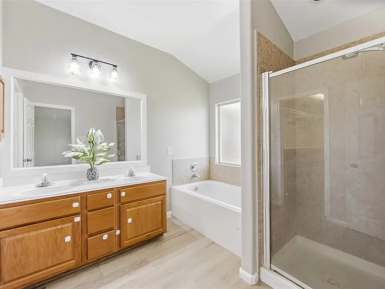 11609 Spill Creek Dr — Photo 11