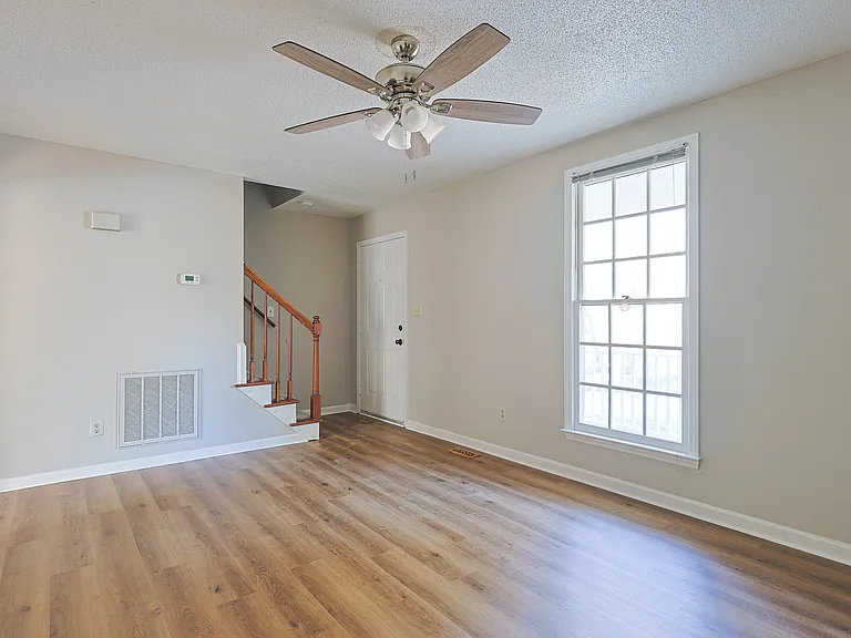 153 Abercrombie Rd — Photo 3