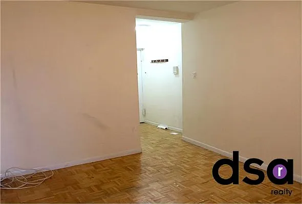 Rented by DSA Realty | media 33