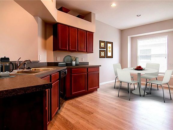 4th image of 428 Stone Briar Dr