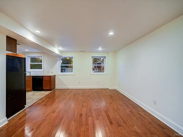 308 Main St #2 — Photo 8