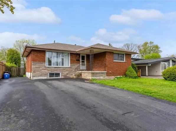 46 Beaconsfield Dr, Hamilton, ON L8T 2W9