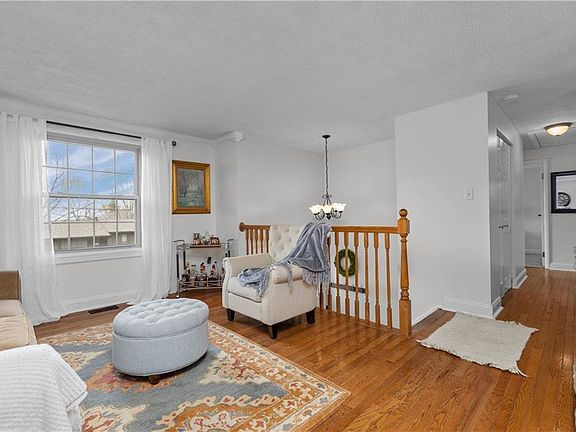 3rd image of 1401 Sturdy Oak Dr