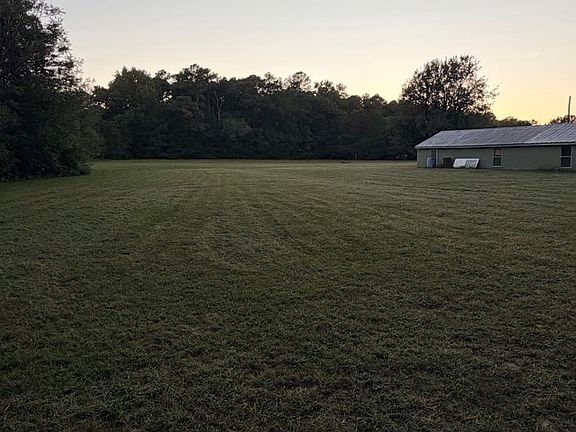 3rd image of 1 Butler Branch Rd