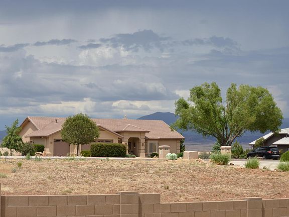 2nd image of 1499 N Fiesta Ln