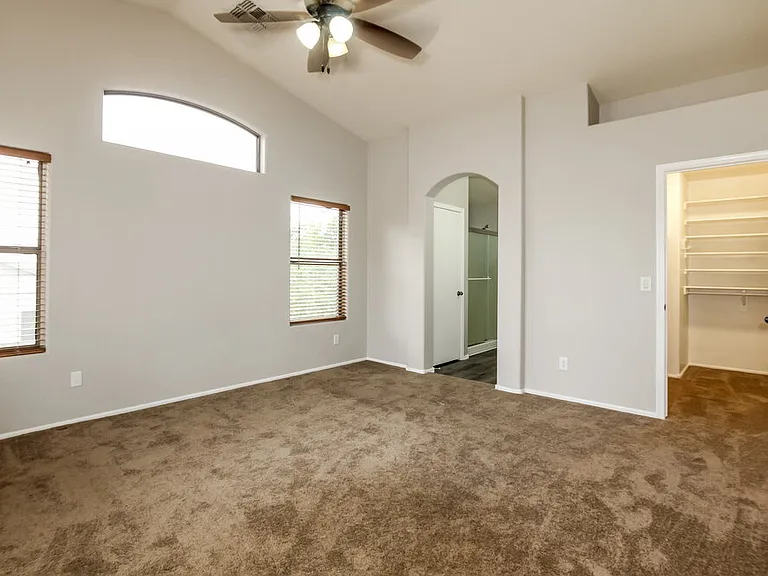 16231 W Moreland St — Photo 7