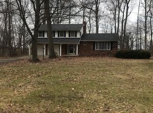 2087 Forest Dr, Lapeer, MI 48446