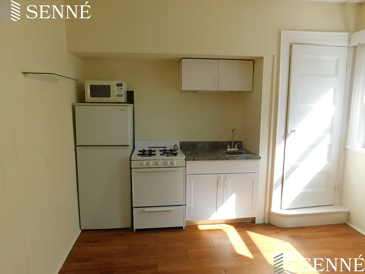 Building Photo - 14 Prentiss St #1R