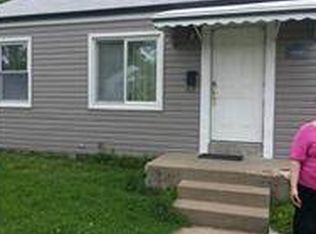 10705 Saint Francis Ln, Saint Ann, MO