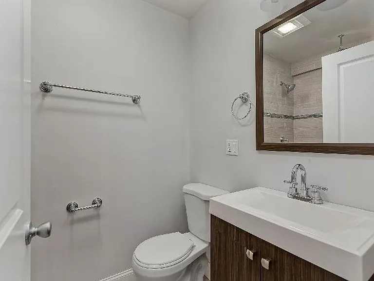 717 Parker St #5 — Photo 6