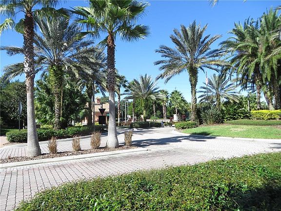 5th image of 949 Grand Canal Dr