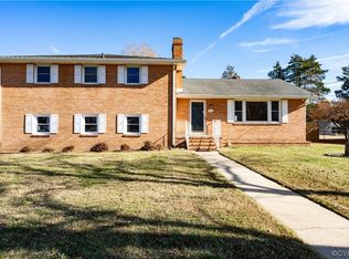 101 Brookhill Ct, Colonial Heights, VA