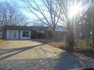 1256 Hidden Valley Cir, McMinnville, TN 37110