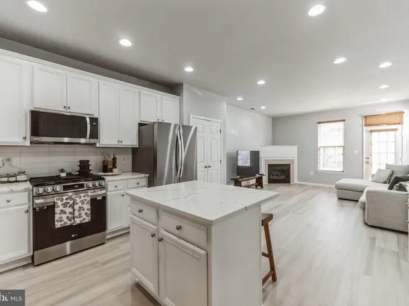 20965 Albion Ln, Ashburn, VA 20147