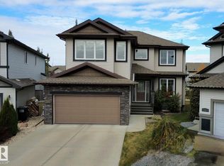 11628 16th Ave SW, Edmonton, AB T6W 1M9